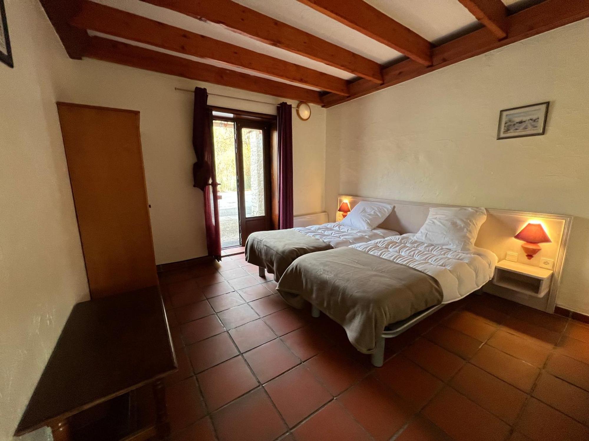 L'Oustaou Castellane Hostel ภายนอก รูปภาพ