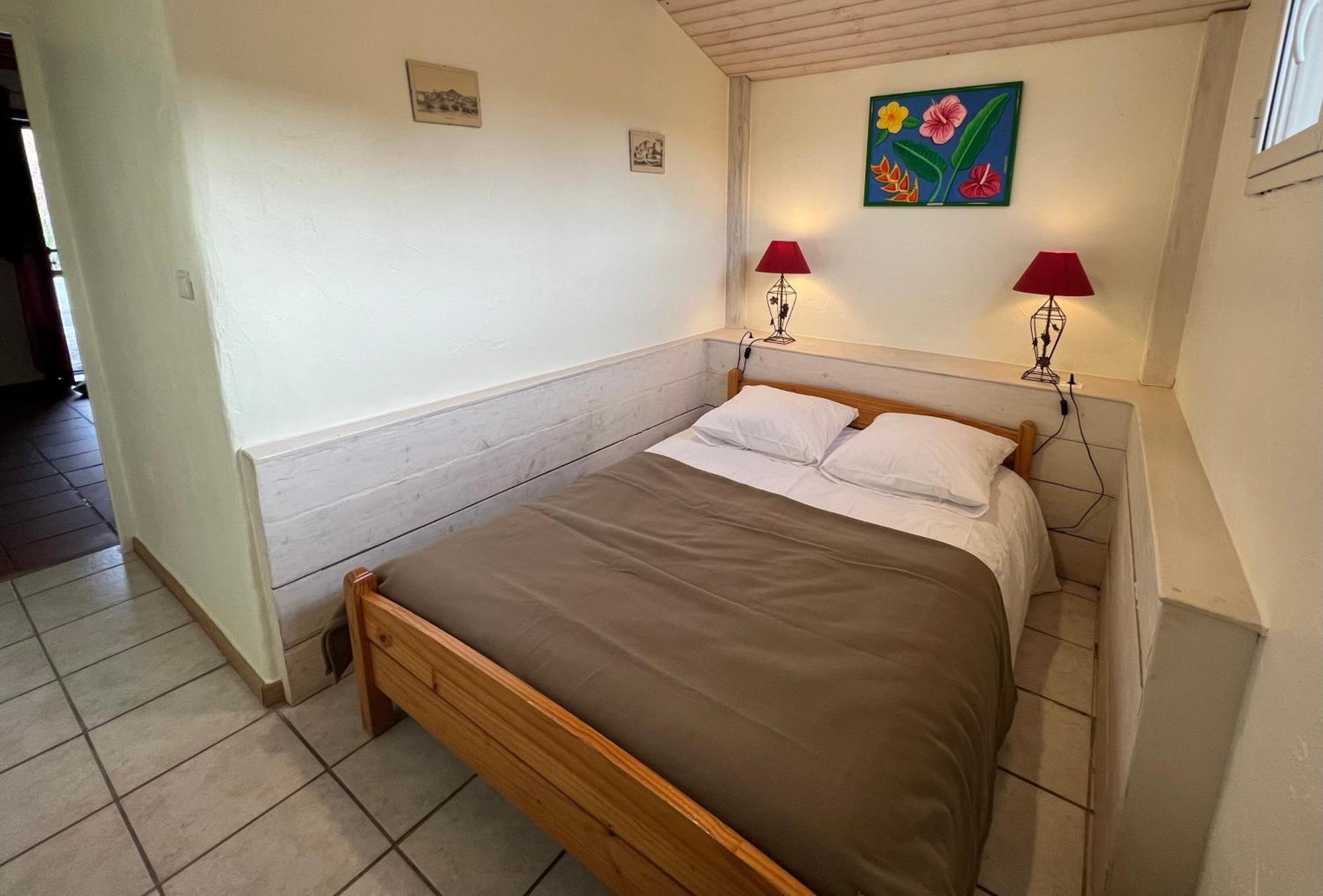 L'Oustaou Castellane Hostel ภายนอก รูปภาพ