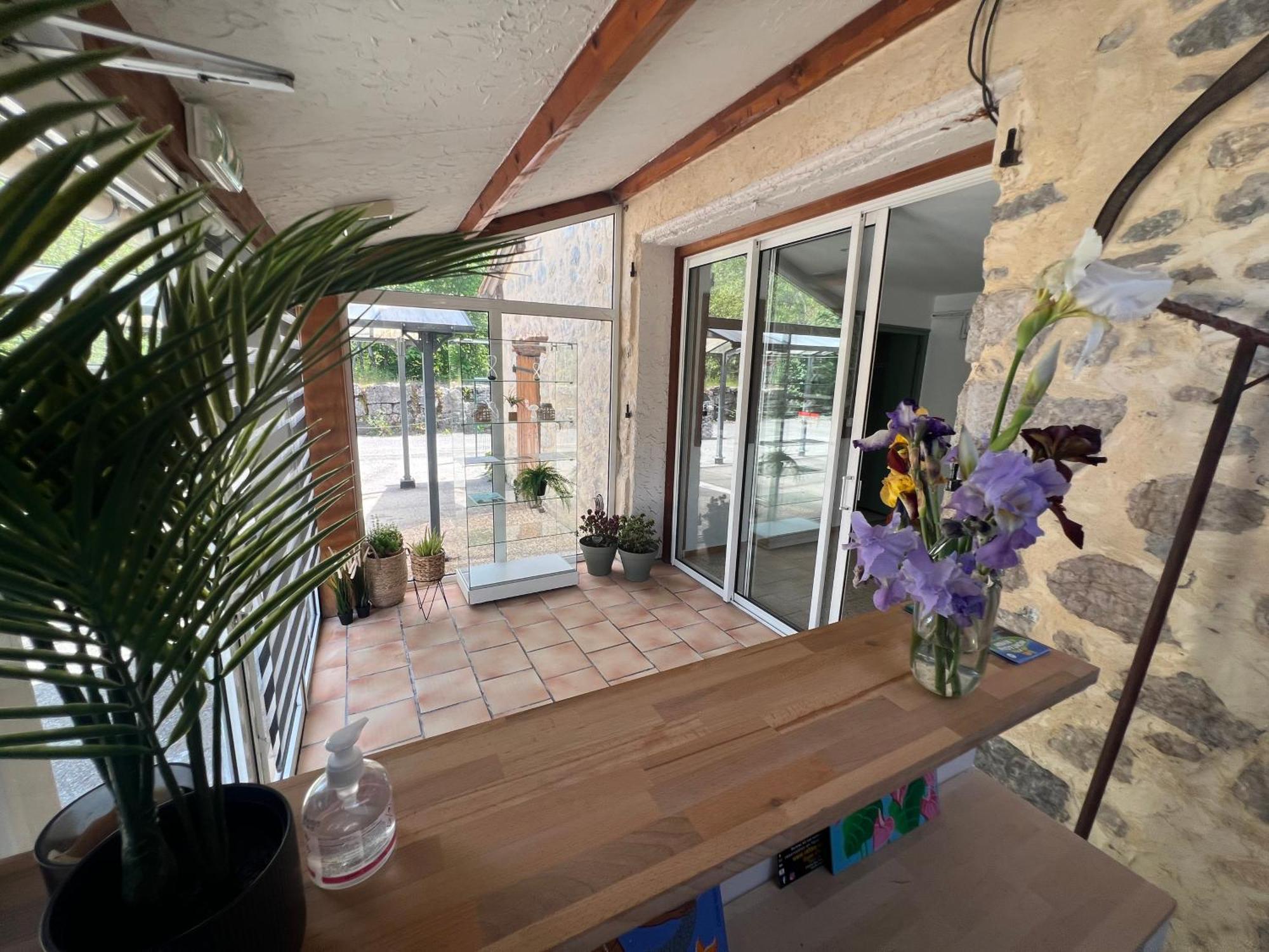 L'Oustaou Castellane Hostel ภายนอก รูปภาพ