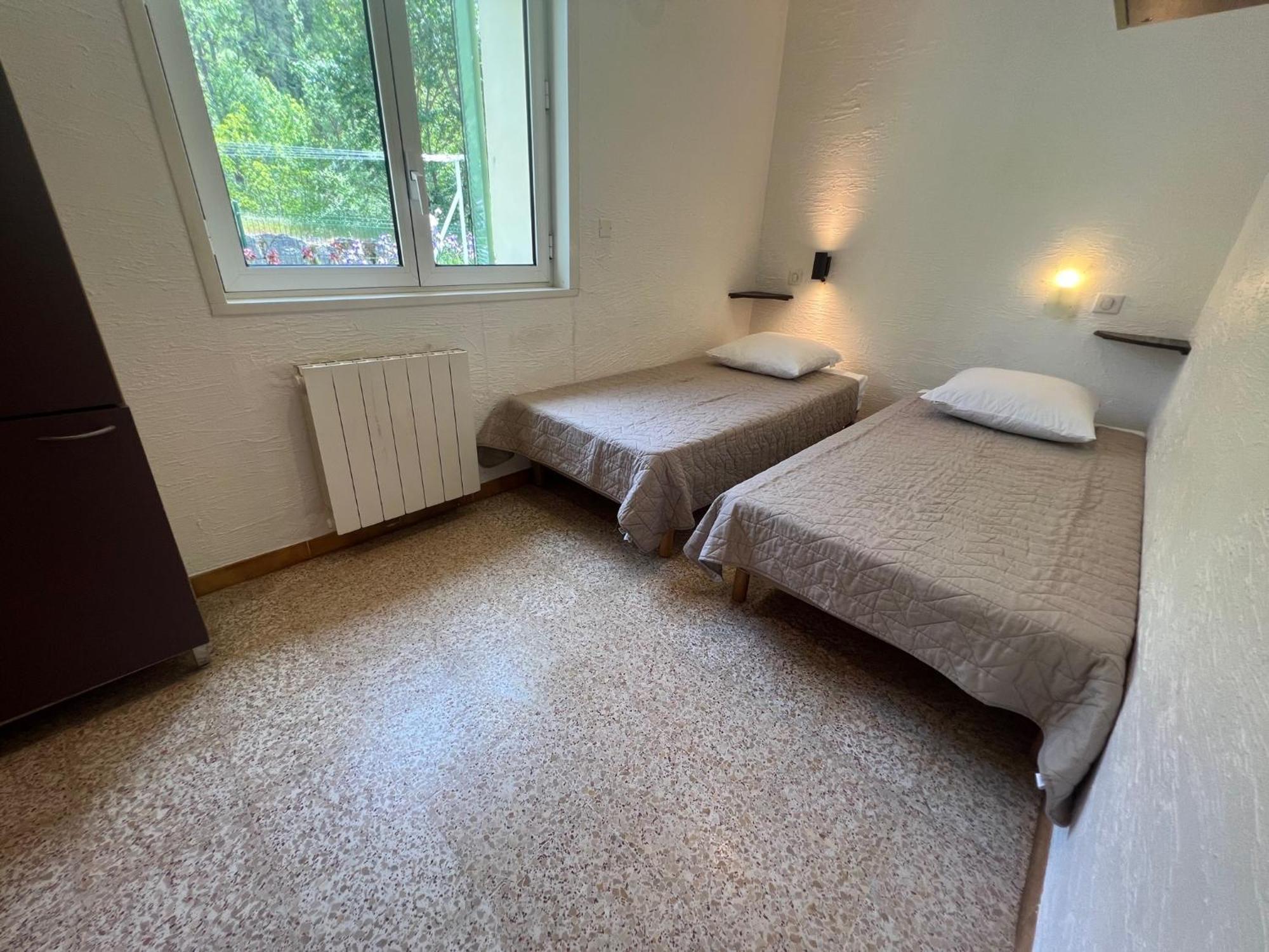 L'Oustaou Castellane Hostel ภายนอก รูปภาพ